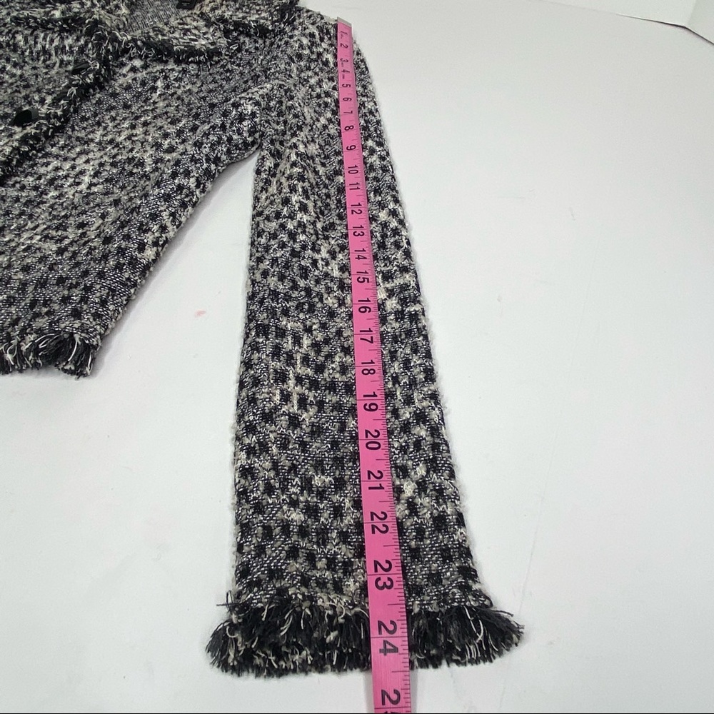 ST. JOHN animal print black knit 4-button blazer with fringe detail - Picture 14 of 14